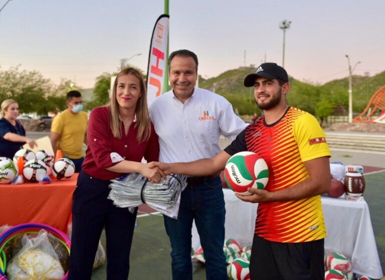 Responde Toño Astiazarán a niñas, niños y jóvenes deportistas