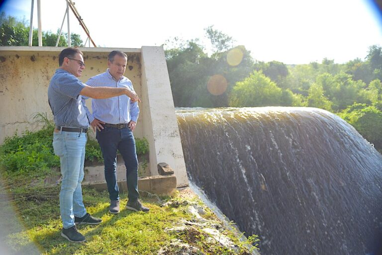 Atestigua Toño Astiazarán desfogue en presa El Molinito