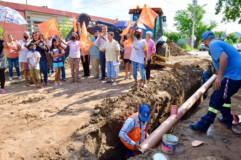 Inicia Toño Astiazarán pavimentación con concreto hidráulico de la avenida Pueblo de Álamos