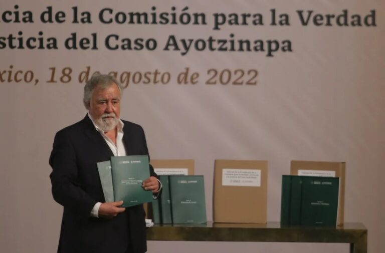 Segob confirma que desaparición de 43 normalistas de Ayotzinapa fue un crimen de Estado