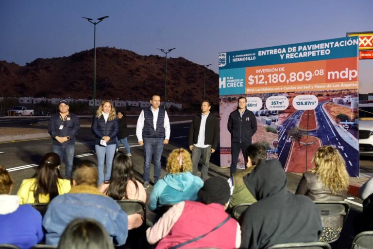 Reconoce Toño Astiazarán logro de familias al entregar pavimentación de prolongación de bulevar Las Quintas