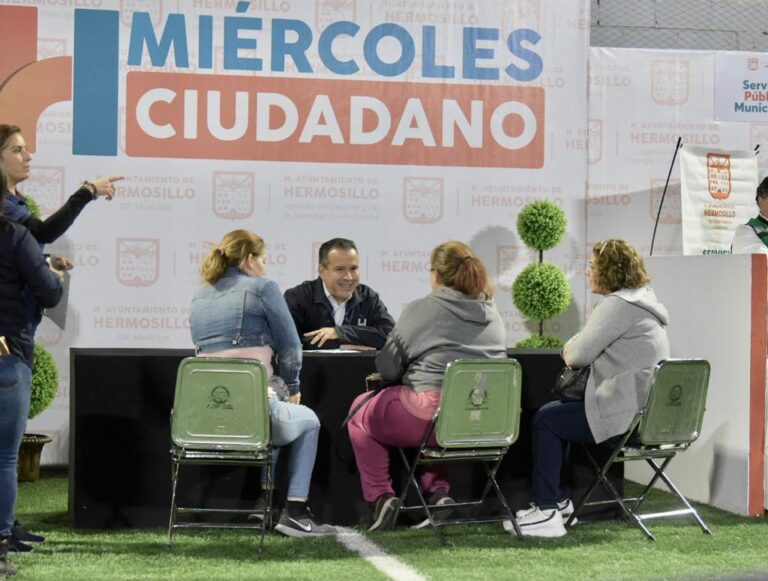 Acerca Toño Astiazarán servicios municipales a familias del poniente