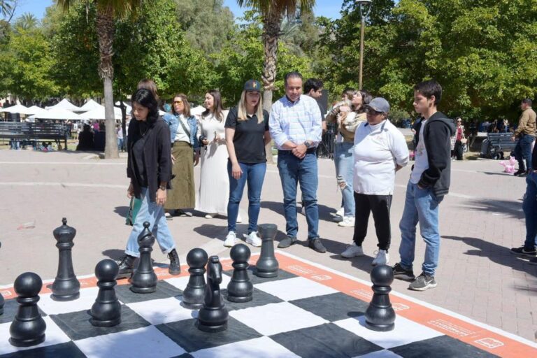 Disfrutan de Día de la Familia en convivencia en el Parque Madero