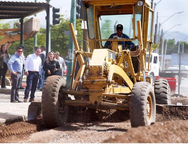 Supervisa Toño Astiazarán reconstrucción de crucero en calles Navojoa y Agustín Gómez del Campo