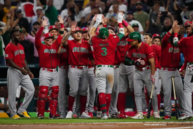 Béisbol de México “nunca había estado tan alto”: AMLO a Selección tras caer en Clásico Mundial