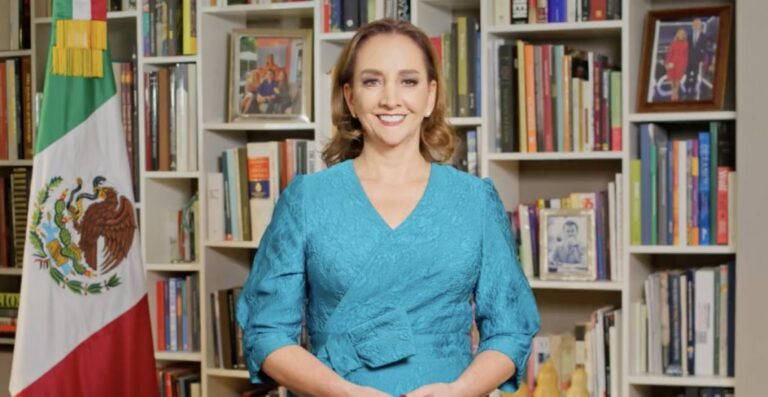 Claudia Ruiz Massieu también se baja de la carrera presidencial; critica el método de la oposición