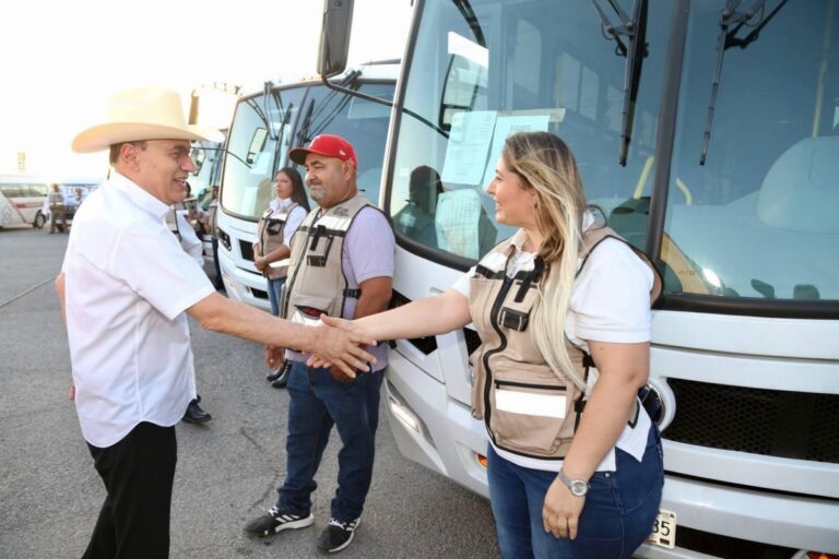 Fortalece gobernador Alfonso Durazo servicio de transporte con entrega de 163 unidades para 13 municipios