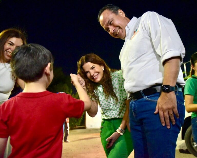 Regresa Toño Astiazarán a la Villa Verde y cumple promesa al pequeño Jesús Oiram