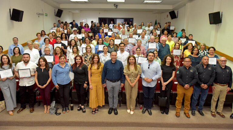 Suma Toño Astiazarán 36 Organizaciones de la Sociedad Civil en acciones que disminuyen su gasto en electricidad